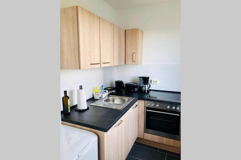 Sauber Und Modern, Netflix, Wifi, Leipzig Flair, Kueche Apartment ภายนอก รูปภาพ